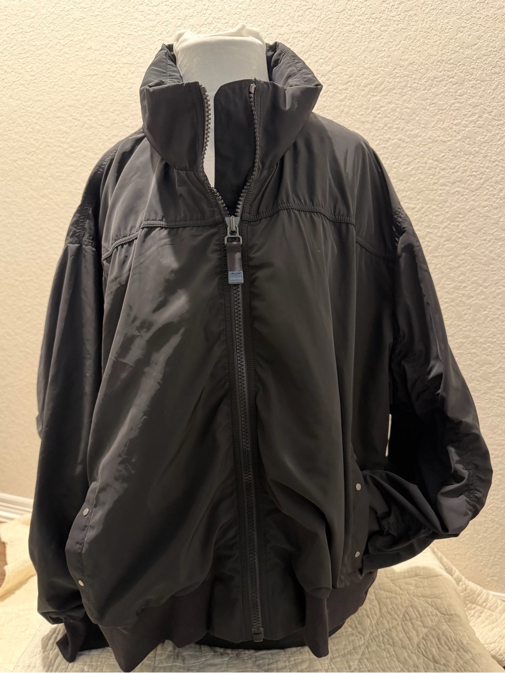 Athleta Point Reyes Bomber Jacket Black Hooded Ruched Oversized 3X - Picture 2 of 9